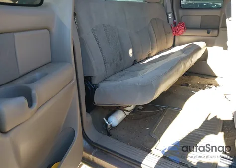 2002 Chevrolet Silverado 1500 Ls z USA, uszkodzony, nr VIN 1GCEK19T22Z323841